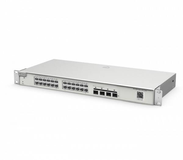 Reyee Enterprise Grade 24 Port Gigabit Layer 2 Cloud Managed Switch (RG-NBS3200-24GT4XS)