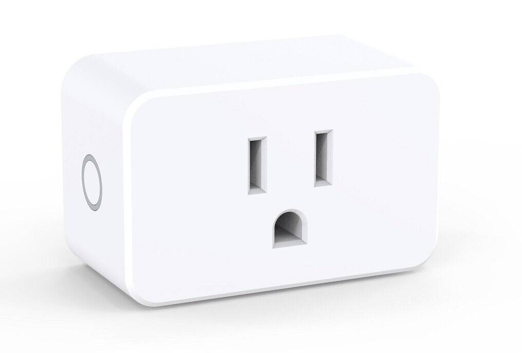 Aeotec Smart Switch 7 Plug In ZWave Smart Switch (ZWA023)